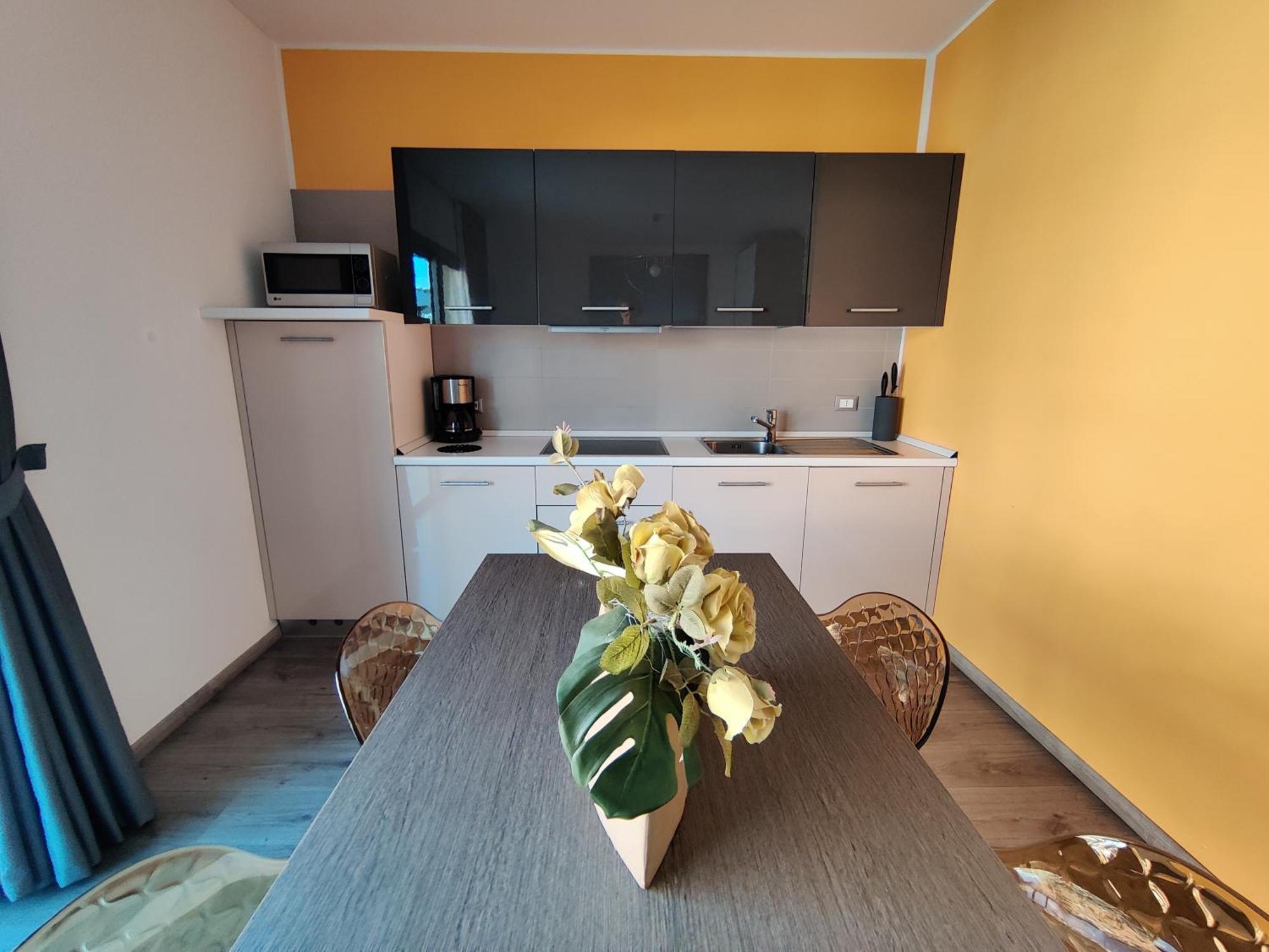 مالتشيزينيه Gardesana Active Apartments المظهر الخارجي الصورة