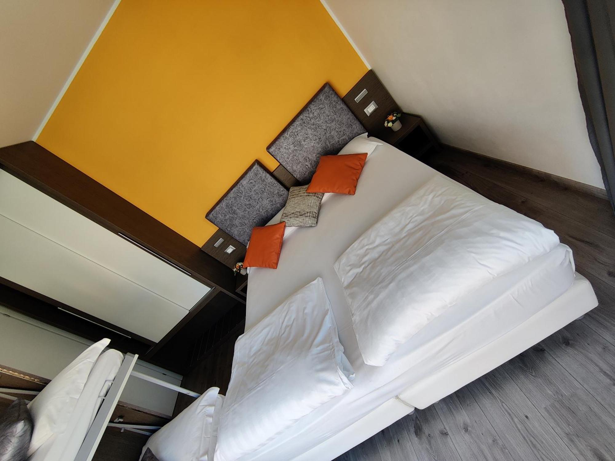مالتشيزينيه Gardesana Active Apartments المظهر الخارجي الصورة